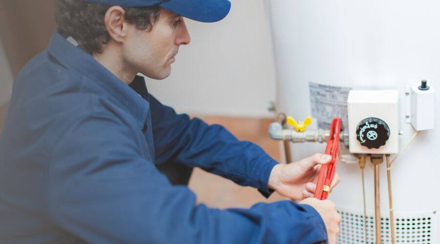 Professional Tankless Water Heater Installation in Hollister, OK